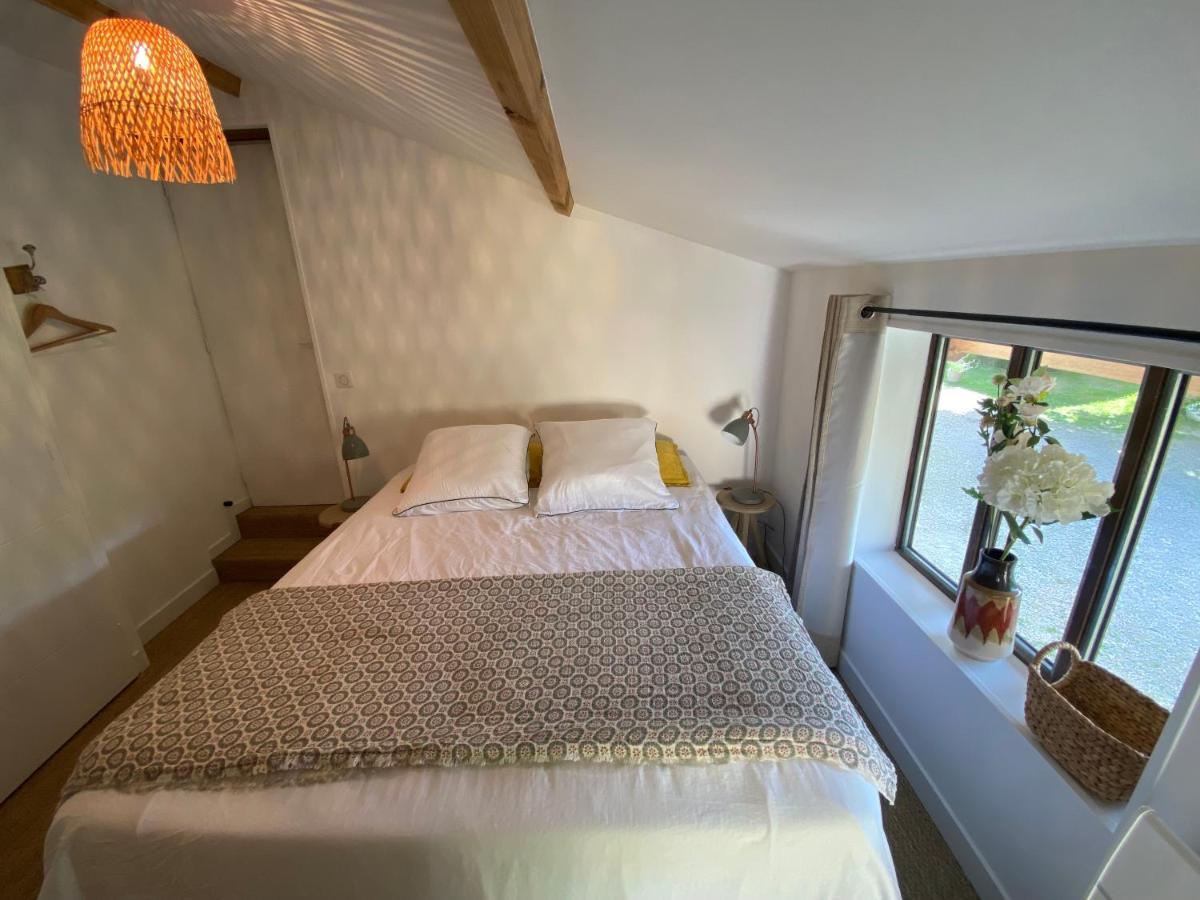 Grézillac Le Sarment Bed & Breakfast エクステリア 写真